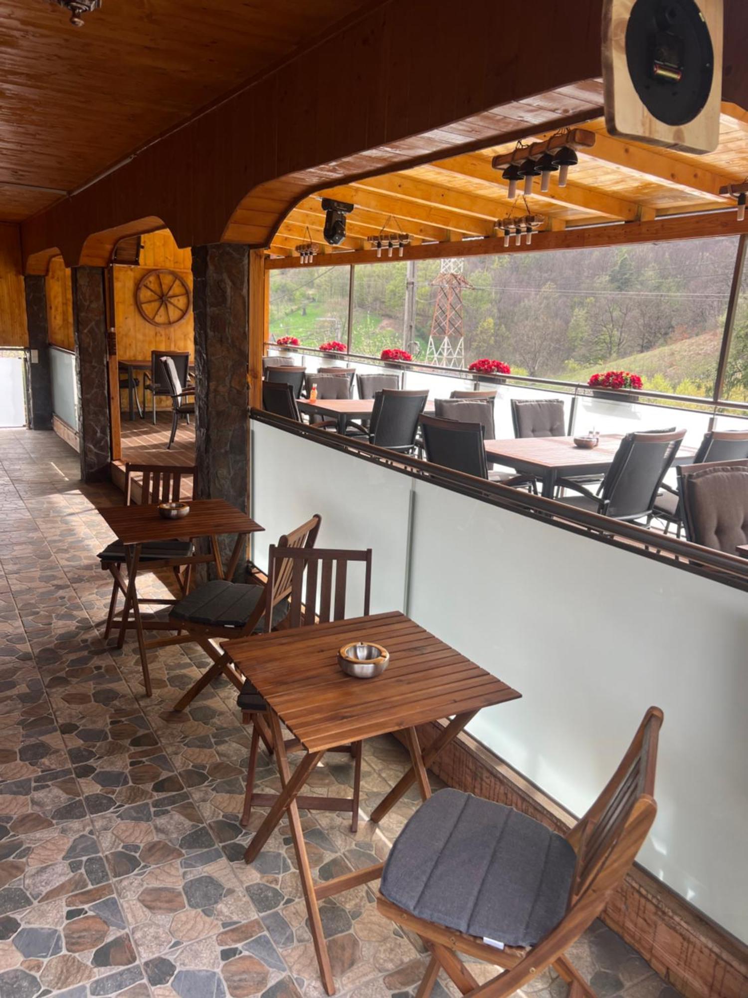 Gasthaus Casa Kugler Anina Exteriér fotografie